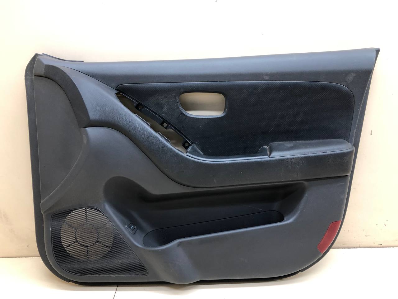 Обшивка двери передней правой Hyundai Elantra (HD) 2006-2010