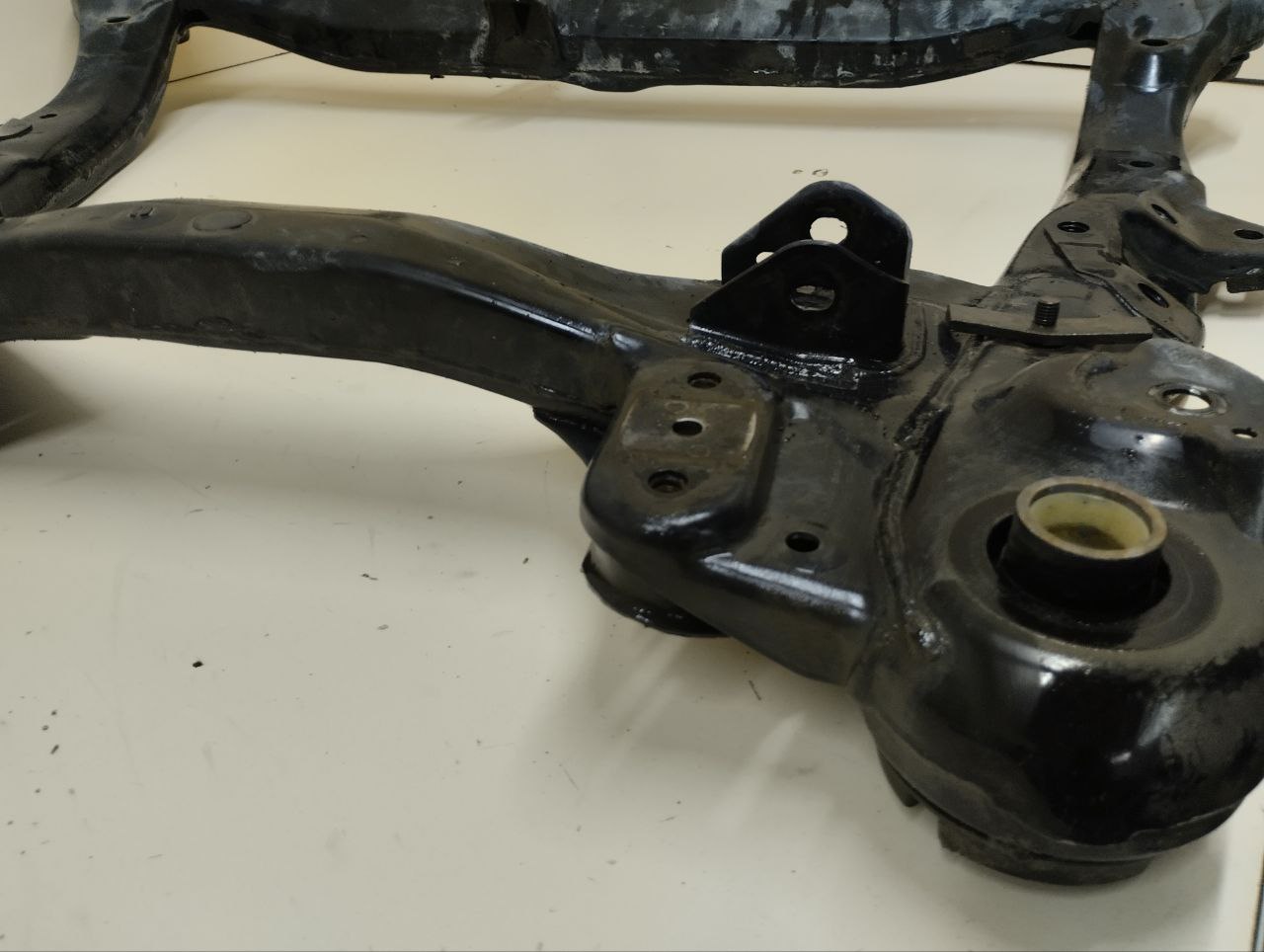 Балка подмоторная Toyota Camry (V50) 2011-2017 Балка подмоторная Toyota Camry (V50) 2011-2017