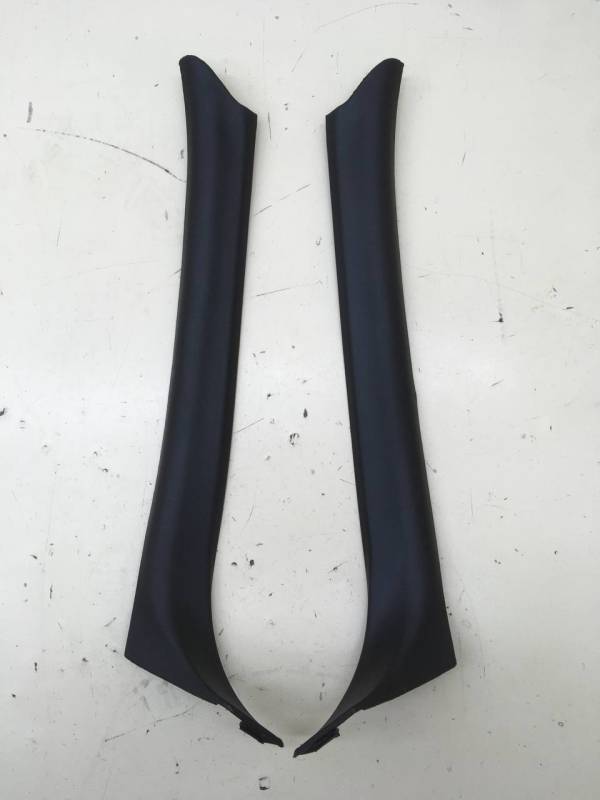 Обшивка стойки Chevrolet Niva 2009-2020