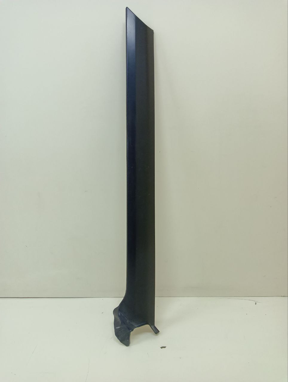 Накладка лобового стекла Land Rover Discovery 3 2004-2009