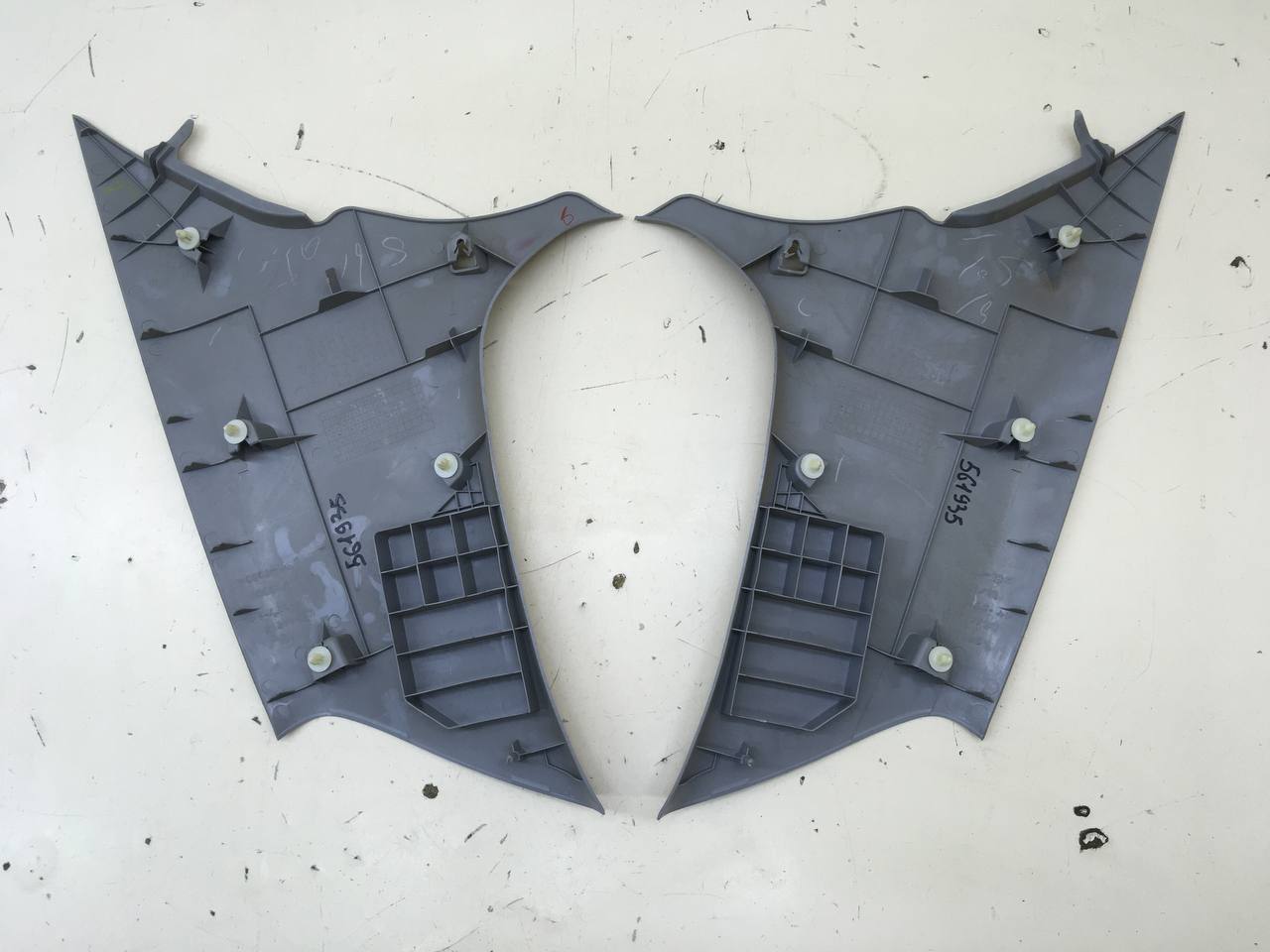 Обшивка стойки Mitsubishi Lancer 9  (CS/Classic) 2000-2011