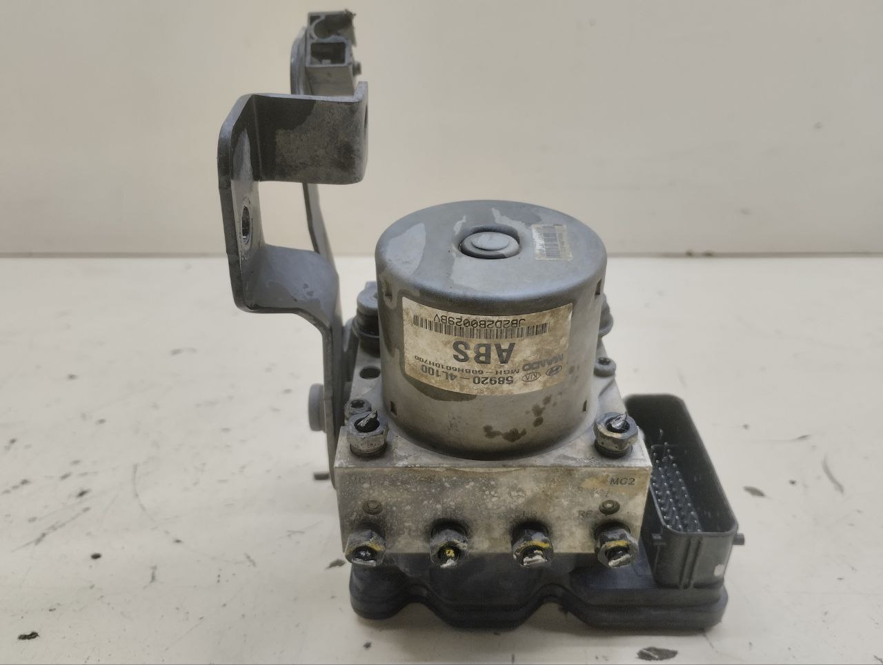 Блок ABS (насос) Hyundai Solaris (RB) 2010-2017