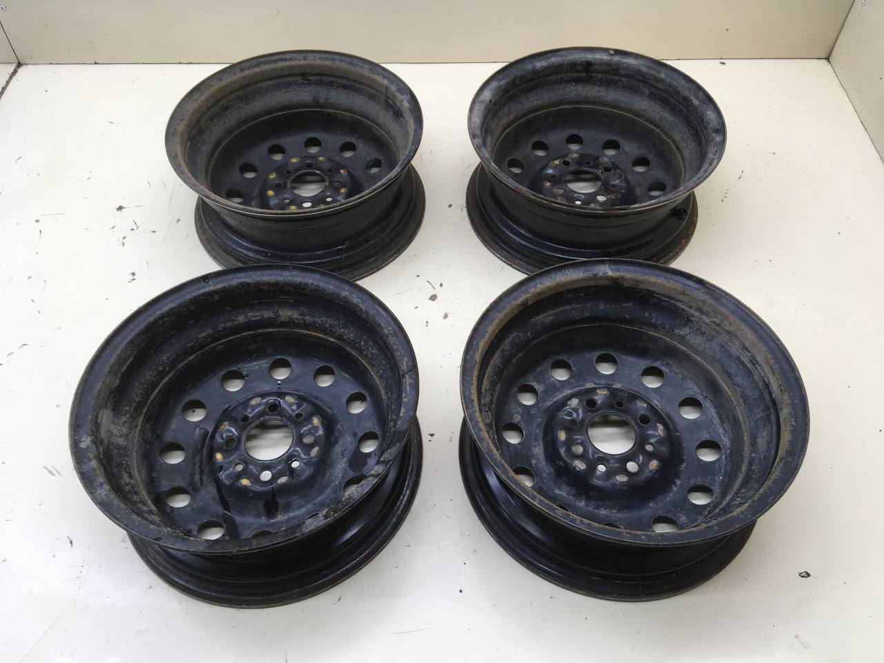 Диски к-кт R14 Штампованные