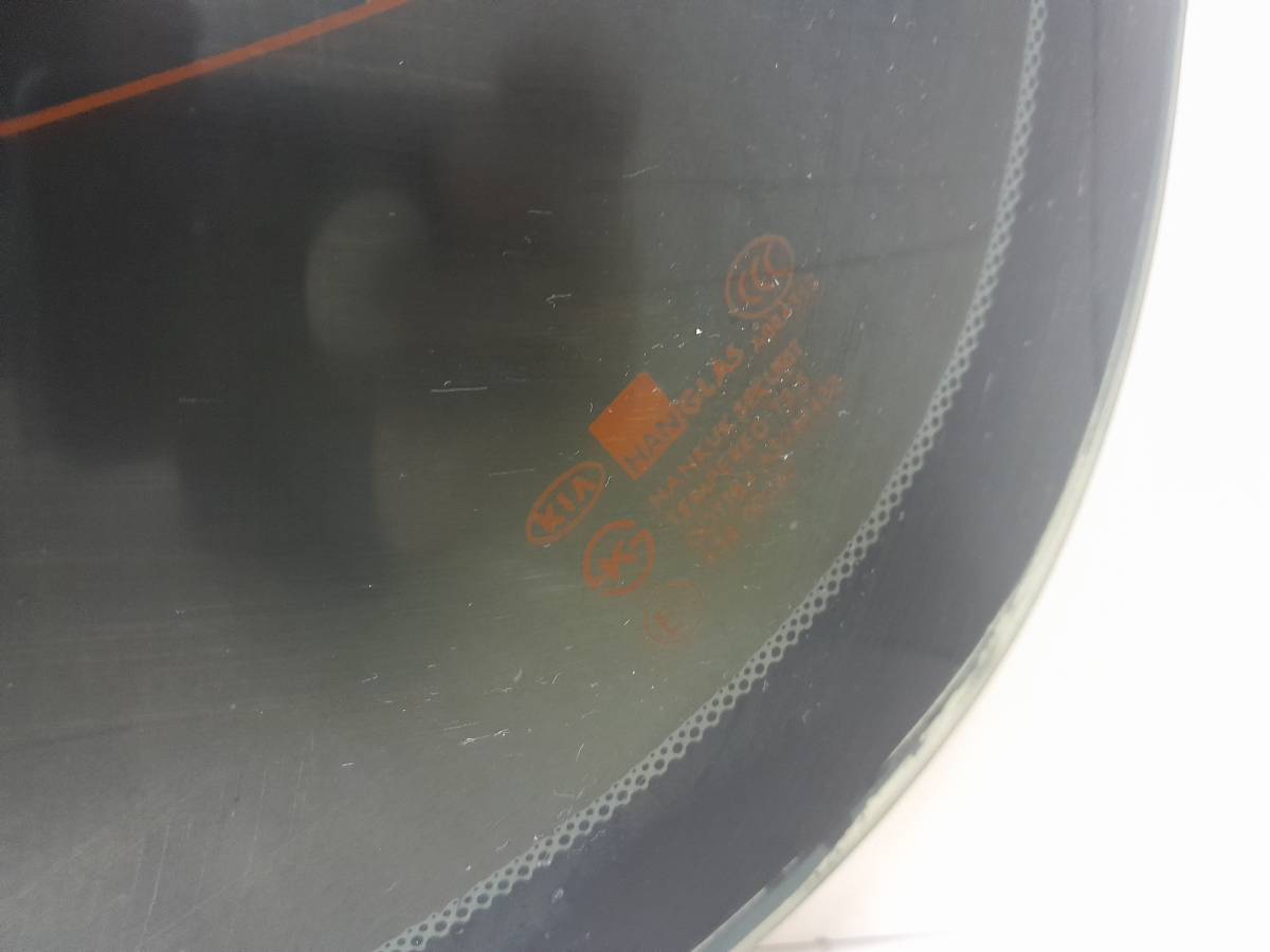 Стекло заднее Kia Spectra (SD) 2004-2011