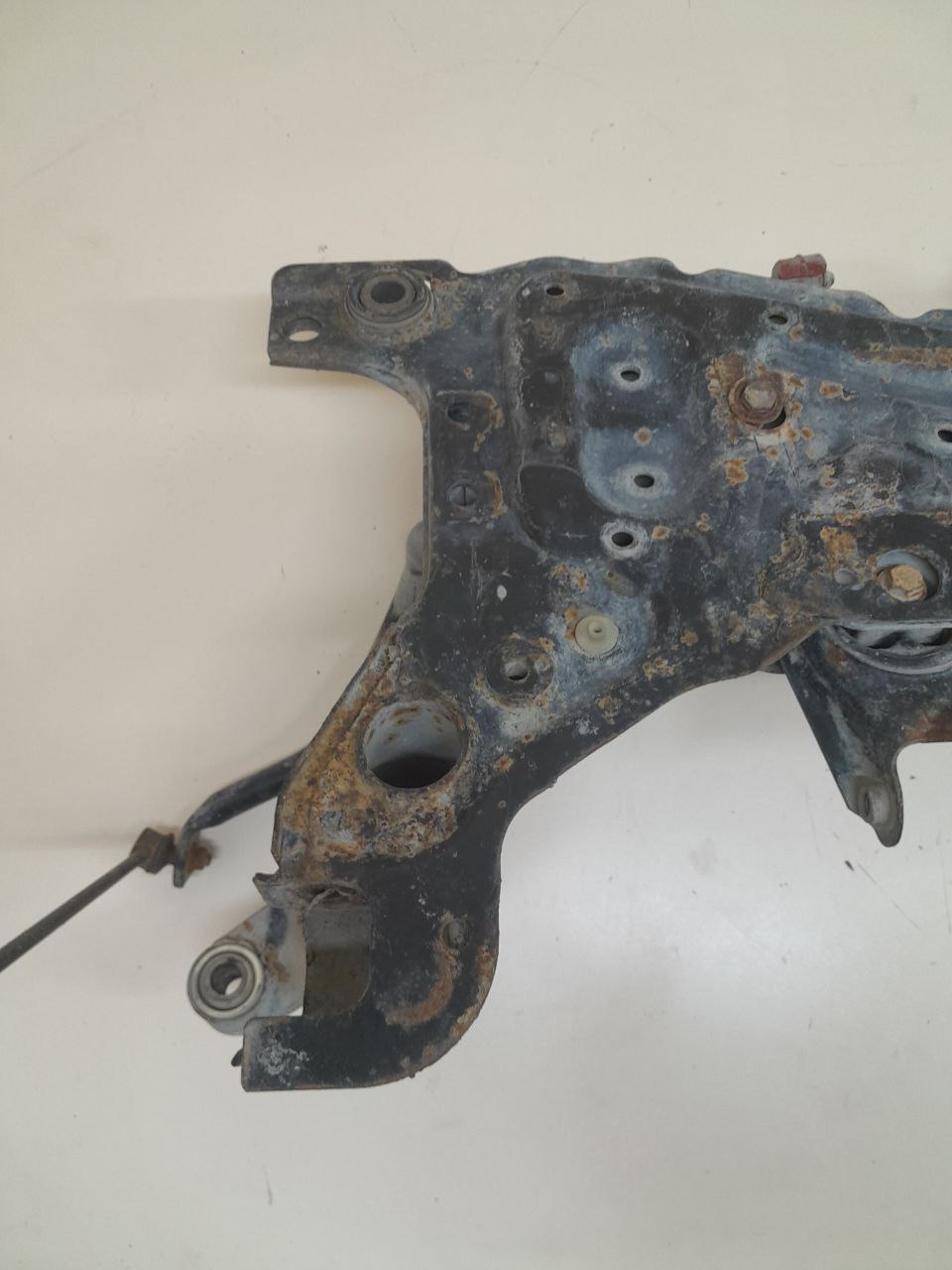 Балка подмоторная Ford Focus 2 (DB) 2008-2011 Балка подмоторная Ford Focus 2 (DB) 2008-2011