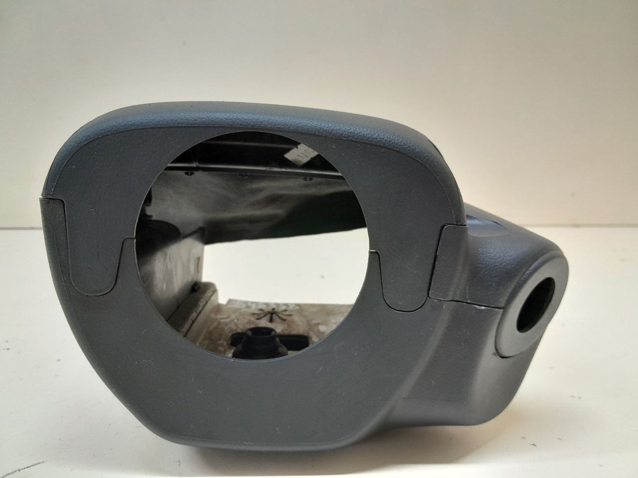 Кожух рулевой колонки Chevrolet Cruze (J300) 2009-2016 Кожух рулевой колонки Chevrolet Cruze (J300) 2009-2016