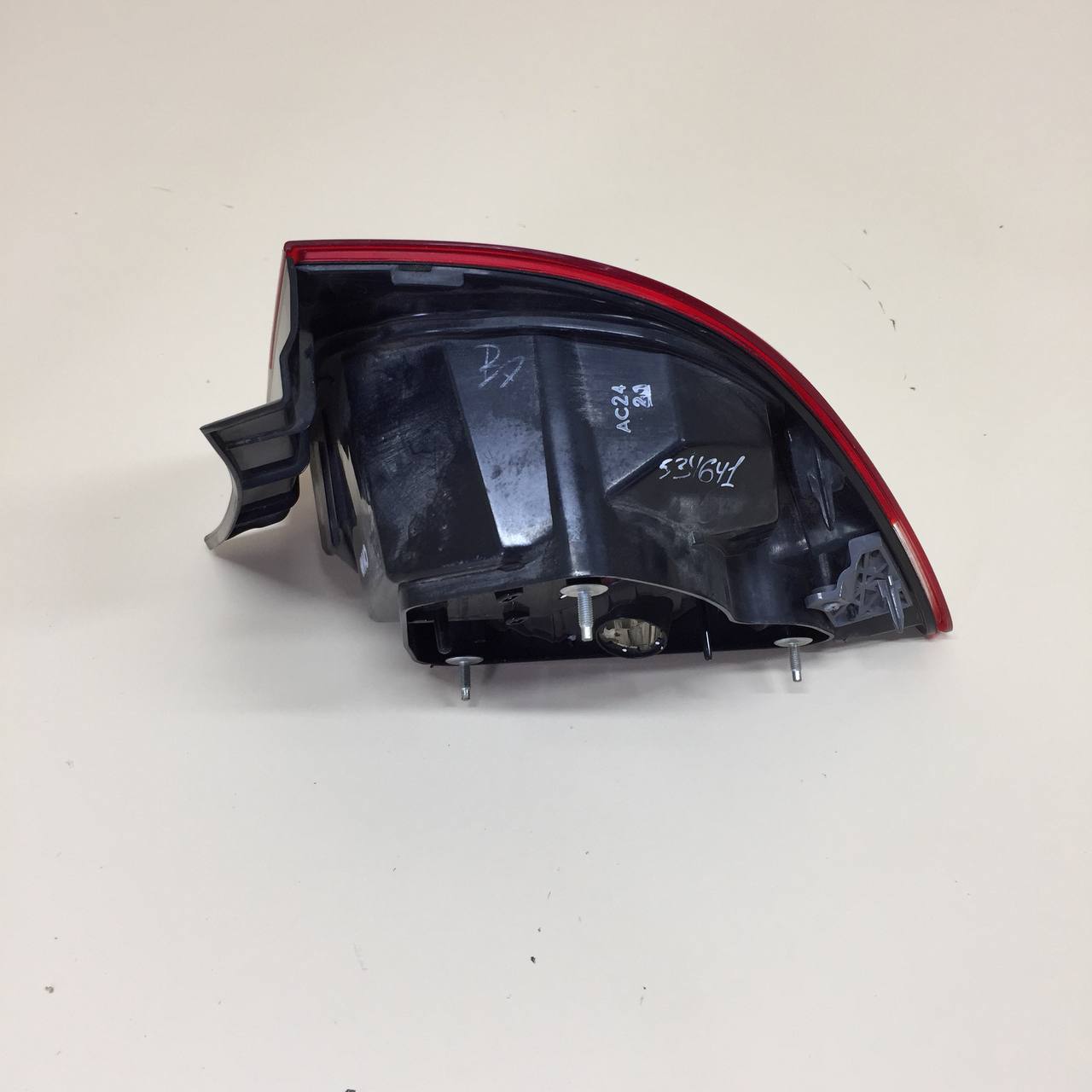 Фонарь задний наружный левый Honda Civic 4D 2006-2012