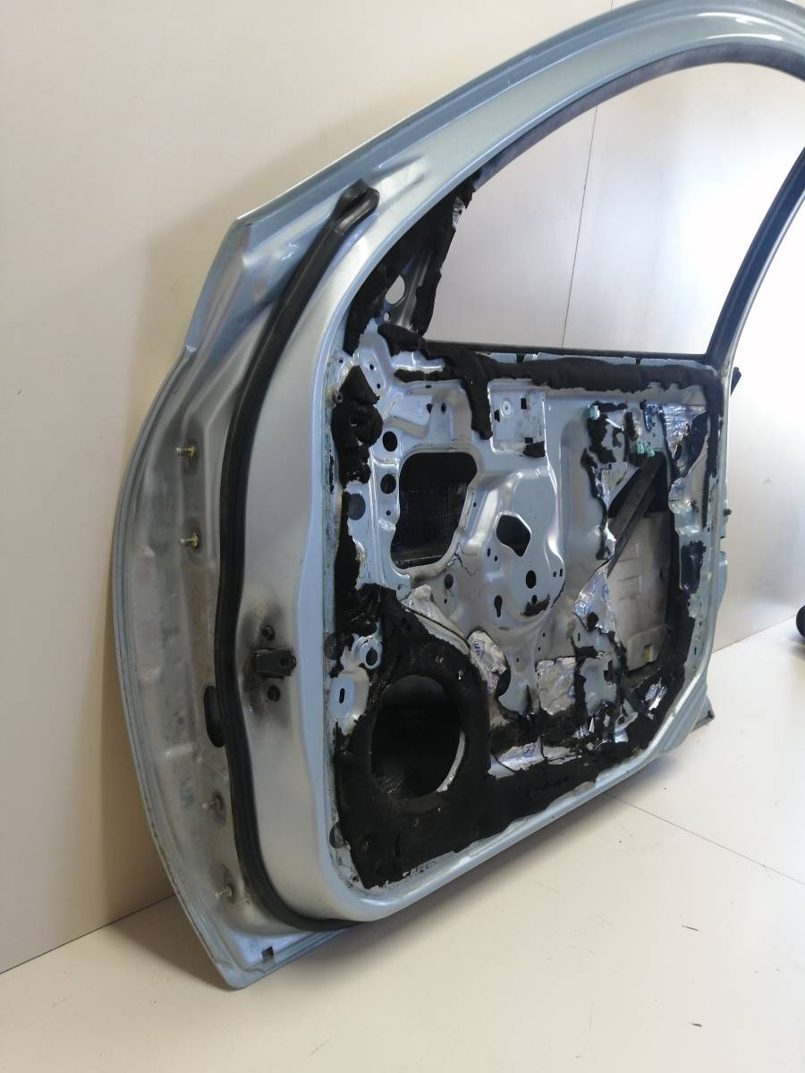Дверь передняя правая Nissan Almera Classic (B10) 2006-2013