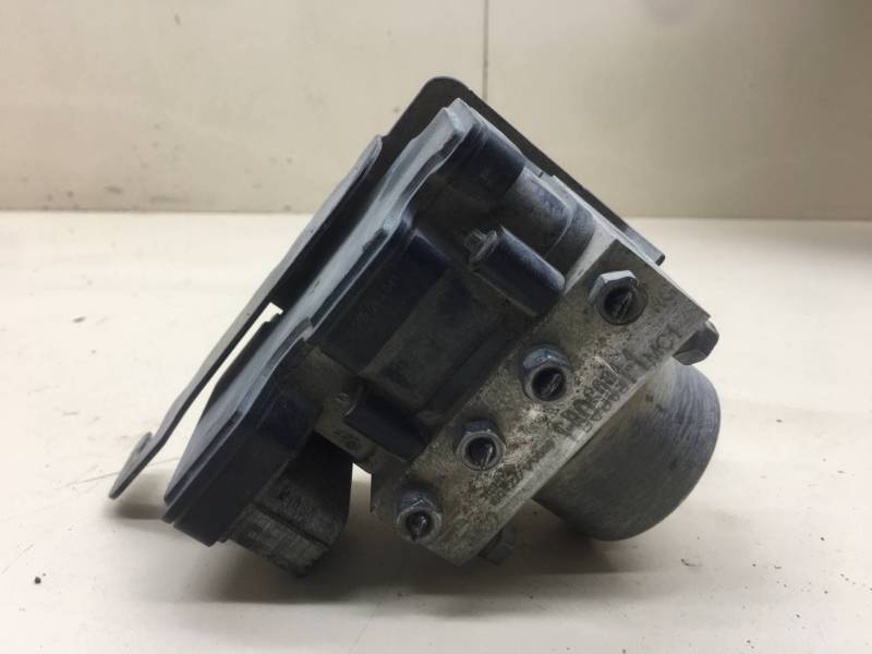 Блок ABS (насос) Renault Duster (HSA, HSM) 2012>