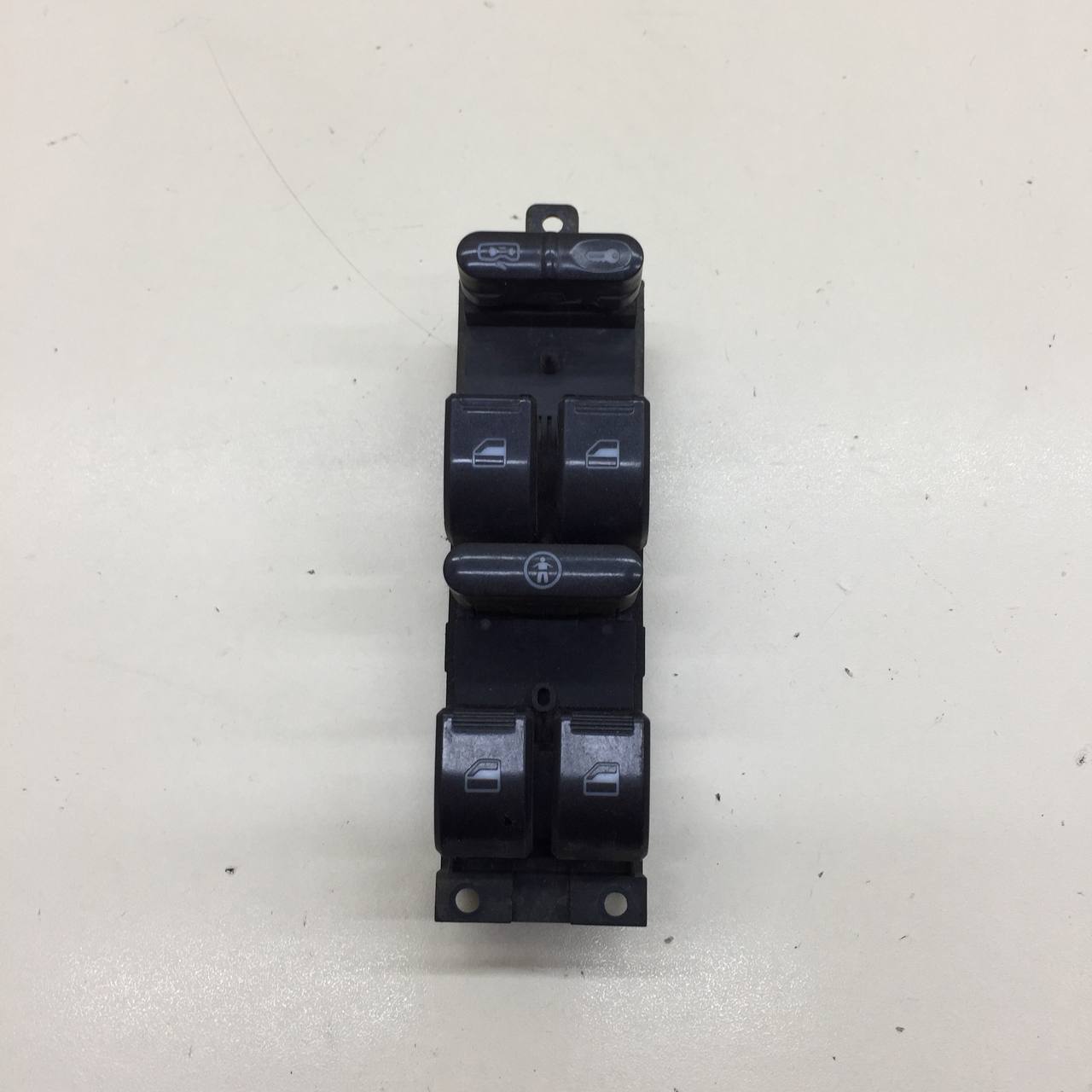 Блок управления стеклоподъемниками Vortex Estina 2008-2012