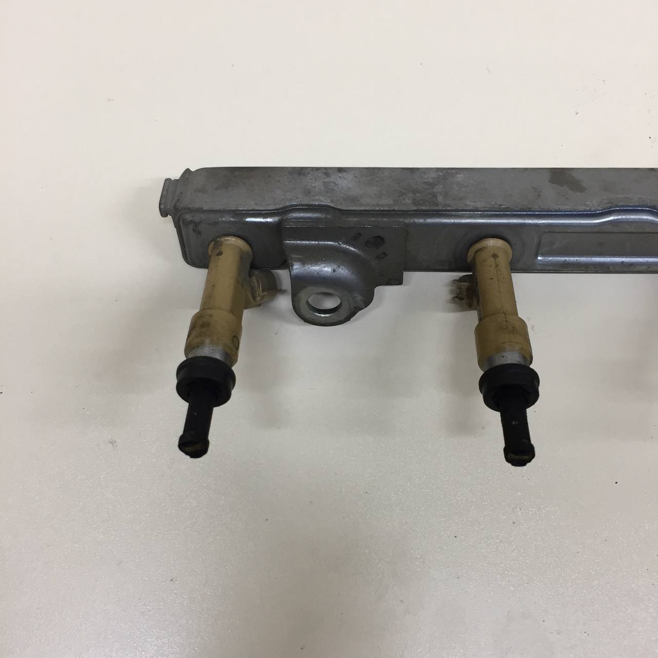 Рейка топливная (рампа) Toyota Corolla E180 2013-2019 Рейка топливная (рампа) Toyota Corolla E180 2013-2019