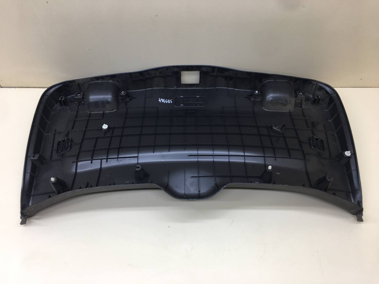 Обшивка двери багажника Haval H6 2014-2020