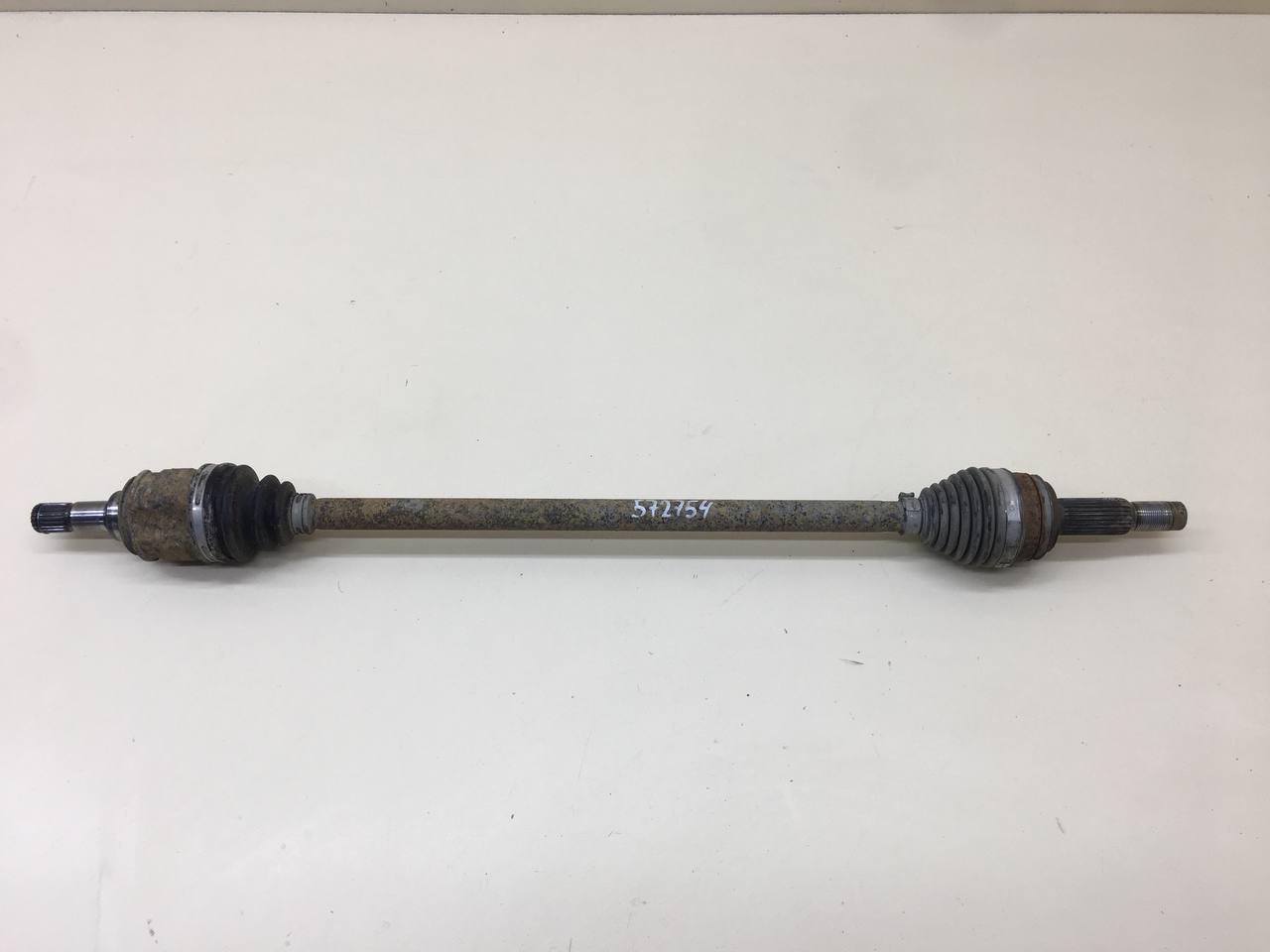 Полуось задняя Toyota Rav 4 (XA40) 2013-2019 Полуось задняя Toyota Rav 4 (XA40) 2013-2019