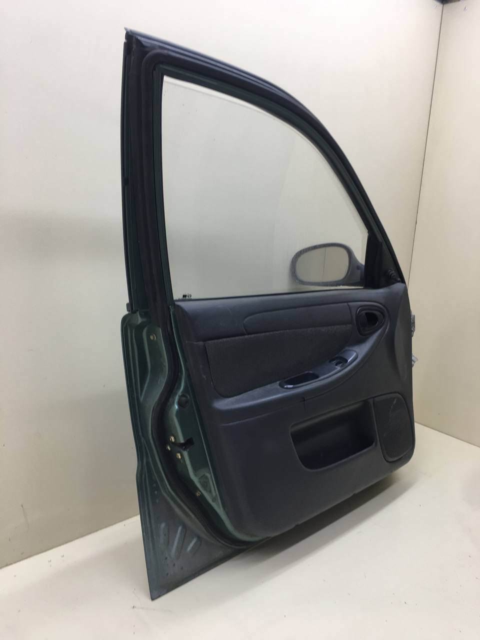 Дверь передняя левая Chevrolet Lanos (T100) 2004-2010 Дверь передняя левая Chevrolet Lanos (T100) 2004-2010