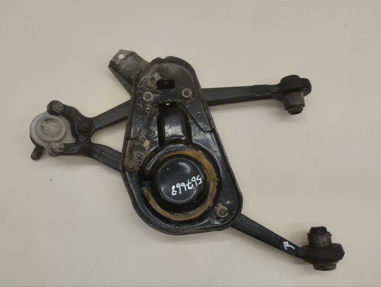 Рычаг передний нижний правый Chevrolet Niva 2009-2020