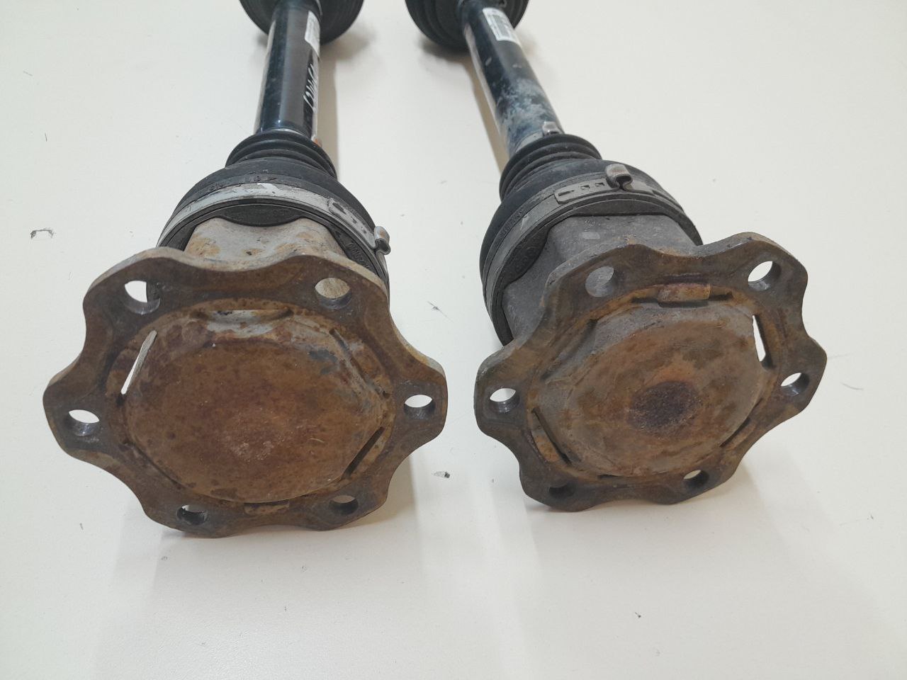 Полуось передняя Audi Q5 (8R) 2008-2017