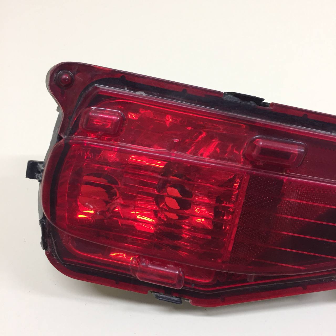 Фонарь задний противотуманный Toyota Fortuner 2015>