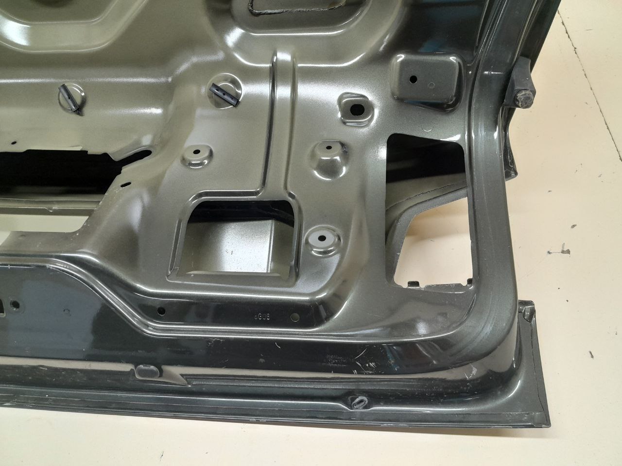 Крышка багажника Citroen C5 2008-2016 Крышка багажника Citroen C5 2008-2016