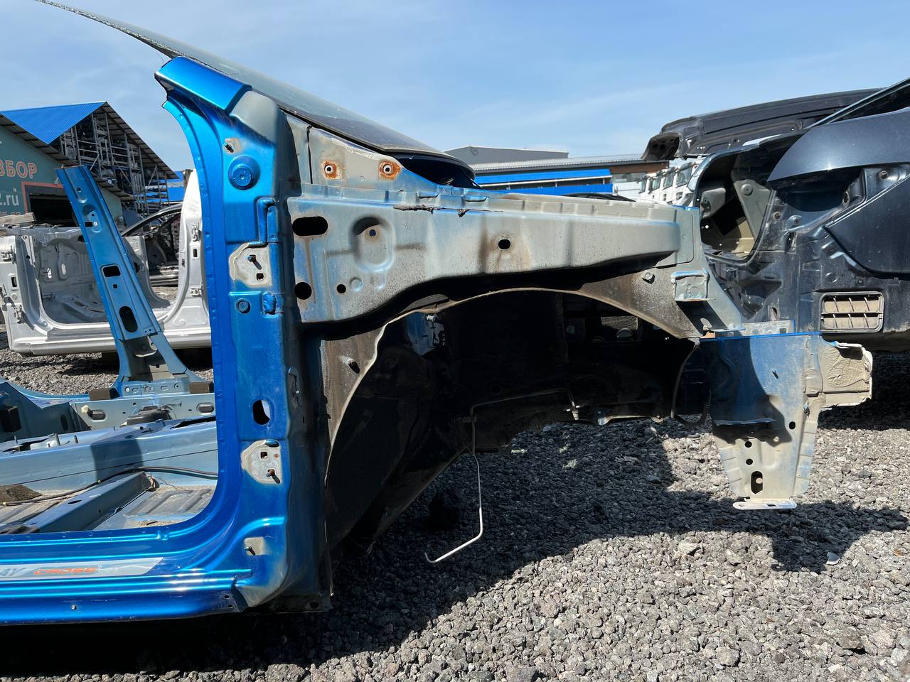 Четверть передняя правая Lada  X-RAY Cross 2018 >