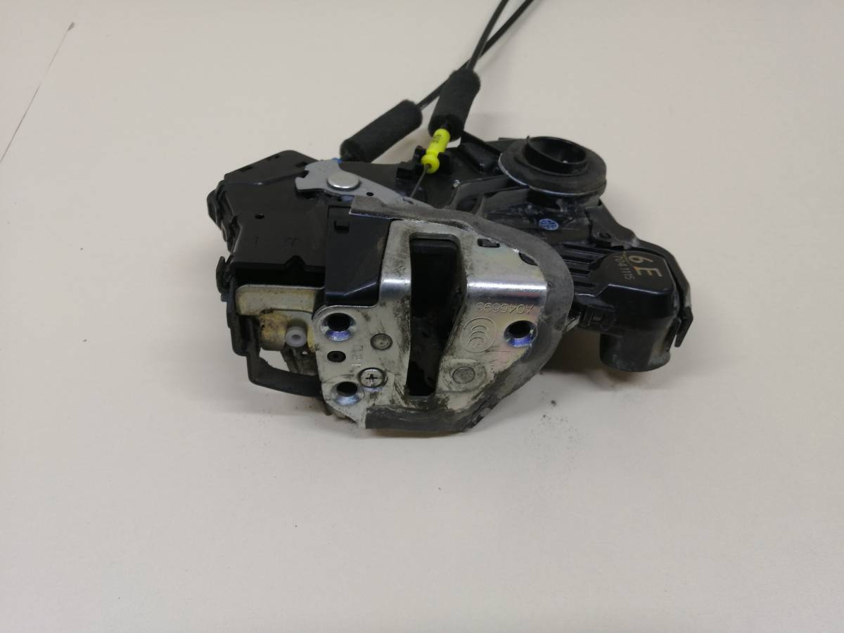 Замок двери передней правой Toyota Camry (V40) 2006-2011 Замок двери передней правой Toyota Camry (V40) 2006-2011
