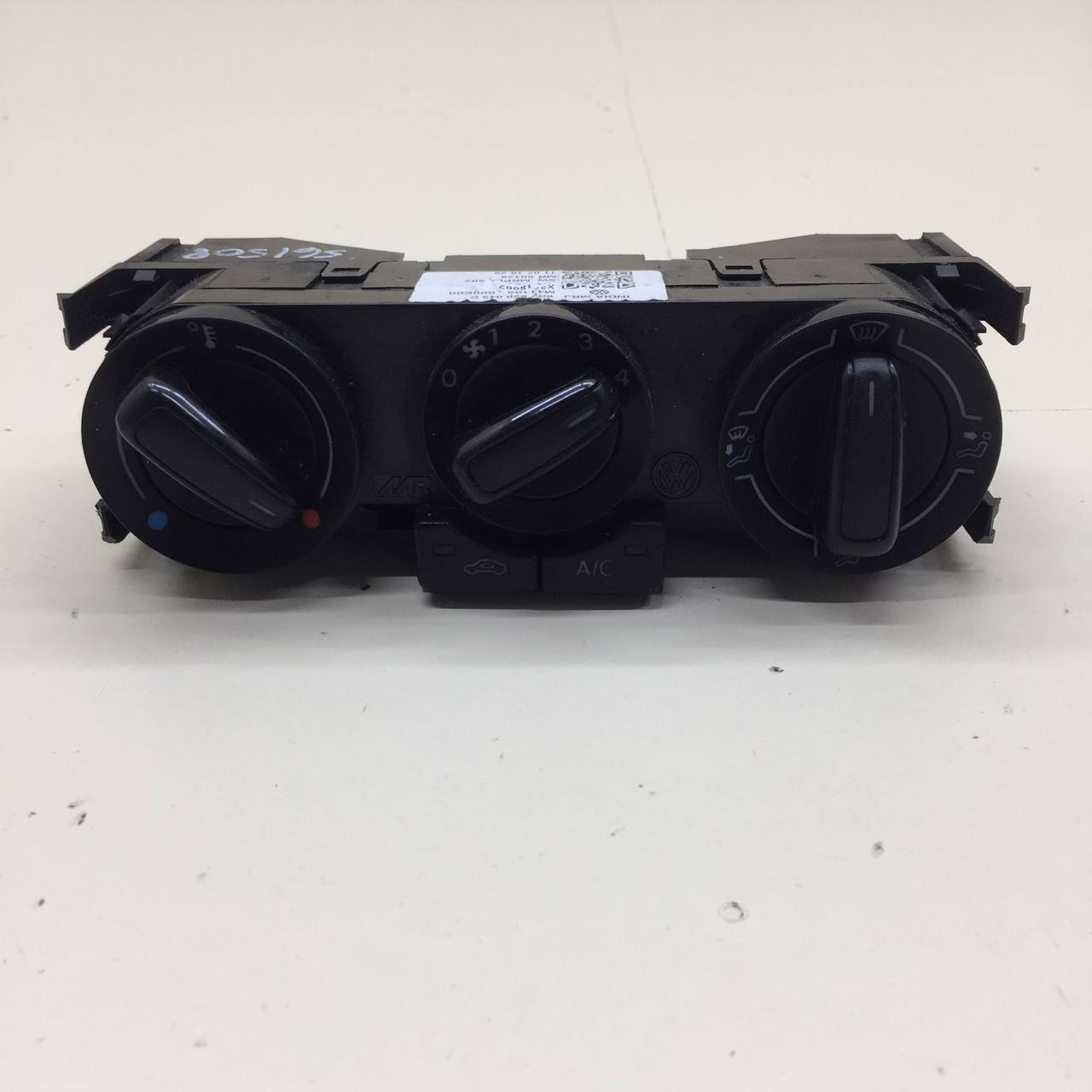 Блок управления отопителем Volkswagen Polo (MK5) 2011-2020 Блок управления отопителем Volkswagen Polo (MK5) 2011-2020