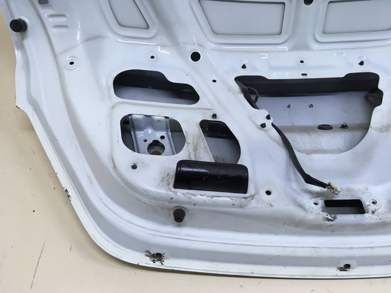 Крышка багажника Hyundai Solaris (RB) 2010-2017 Крышка багажника Hyundai Solaris (RB) 2010-2017
