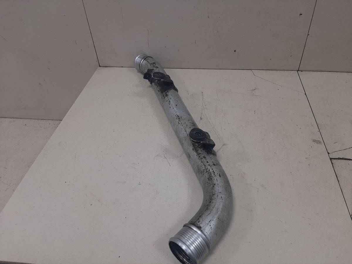 Патрубок интеркулера Volkswagen Touareg (7L) 2002-2010