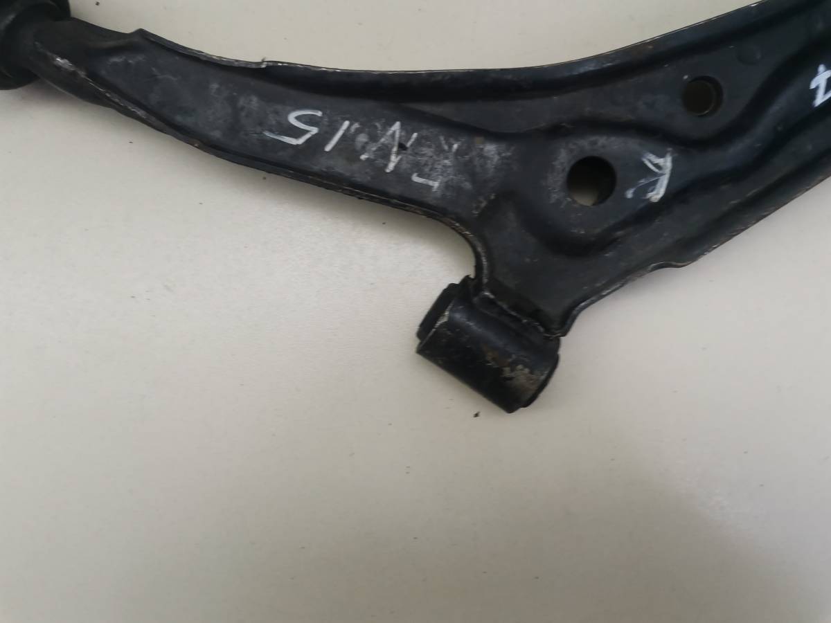 Рычаг передний правый Nissan Almera (N15) 1995-2000 Рычаг передний правый Nissan Almera (N15) 1995-2000