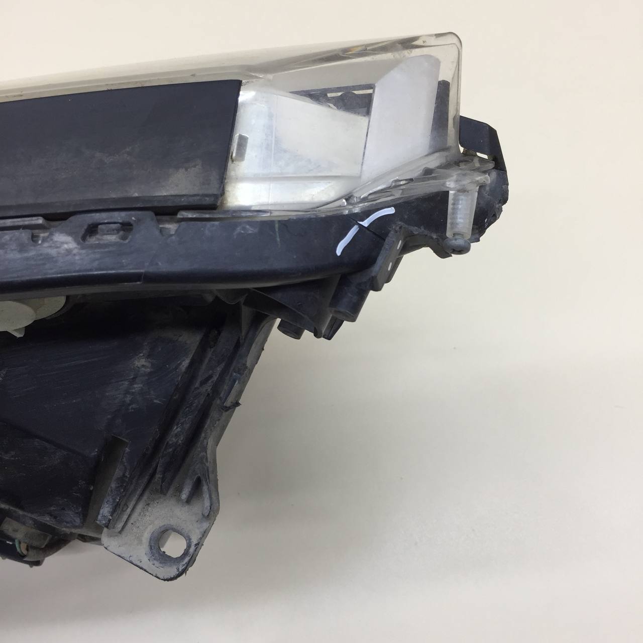 Фара левая Toyota Rav 4 (XA40) 2013-2019