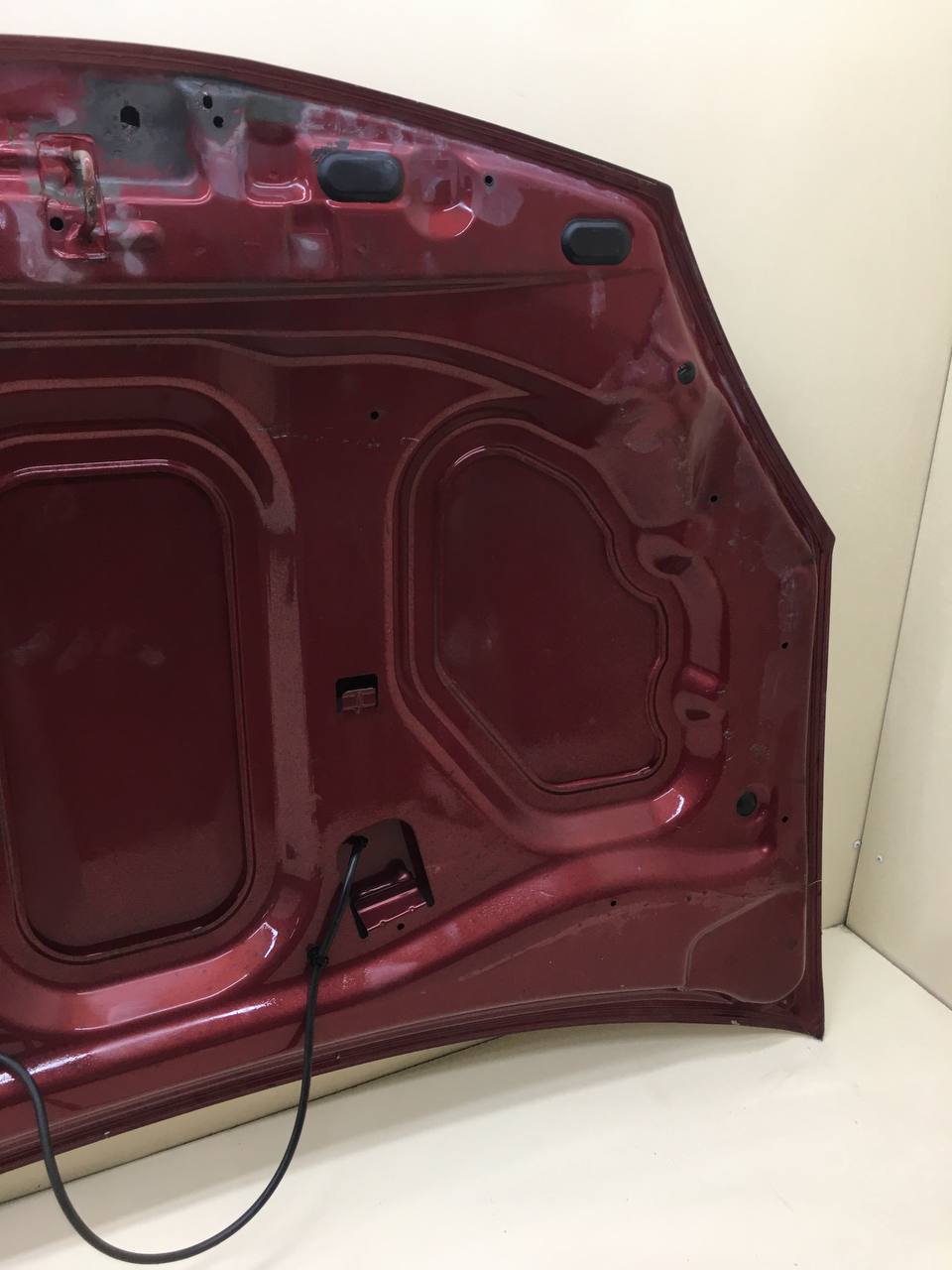 Капот Renault Sandero 2009-2014