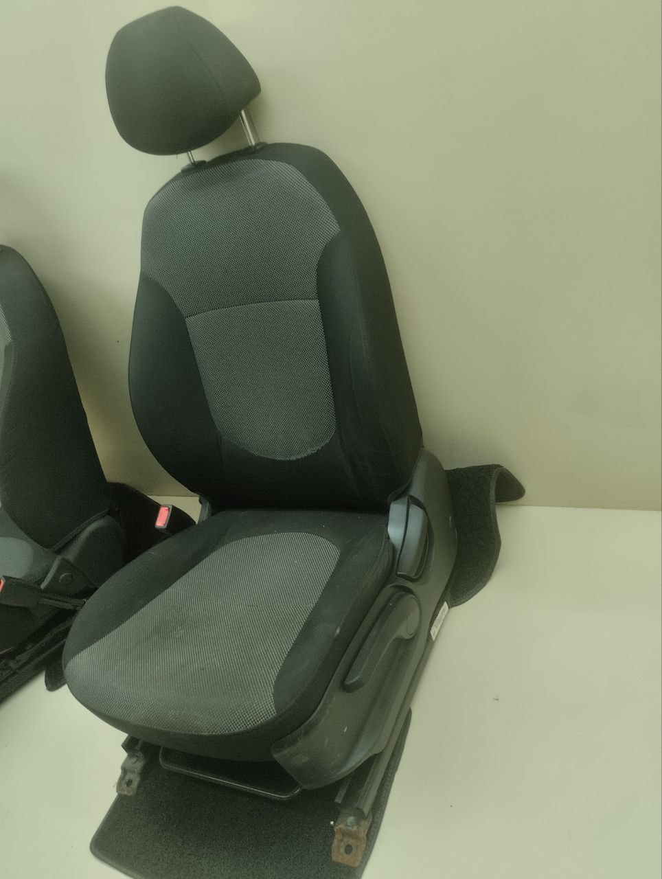 Сиденье (комплект) Hyundai Solaris (RB) 2010-2017 Сиденье (комплект) Hyundai Solaris (RB) 2010-2017