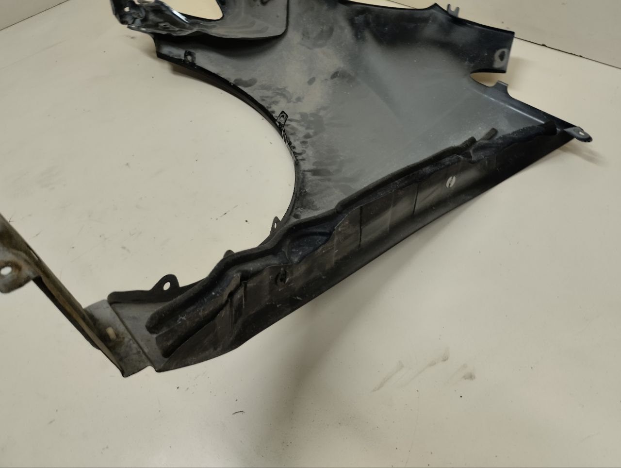 Крыло переднее правое Mazda CX-7 (ER) 2006-2012 Крыло переднее правое Mazda CX-7 (ER) 2006-2012