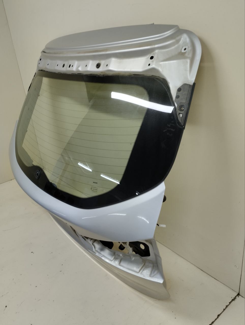 Дверь багажника со стеклом Nissan Qashqai (J11) 2014>
