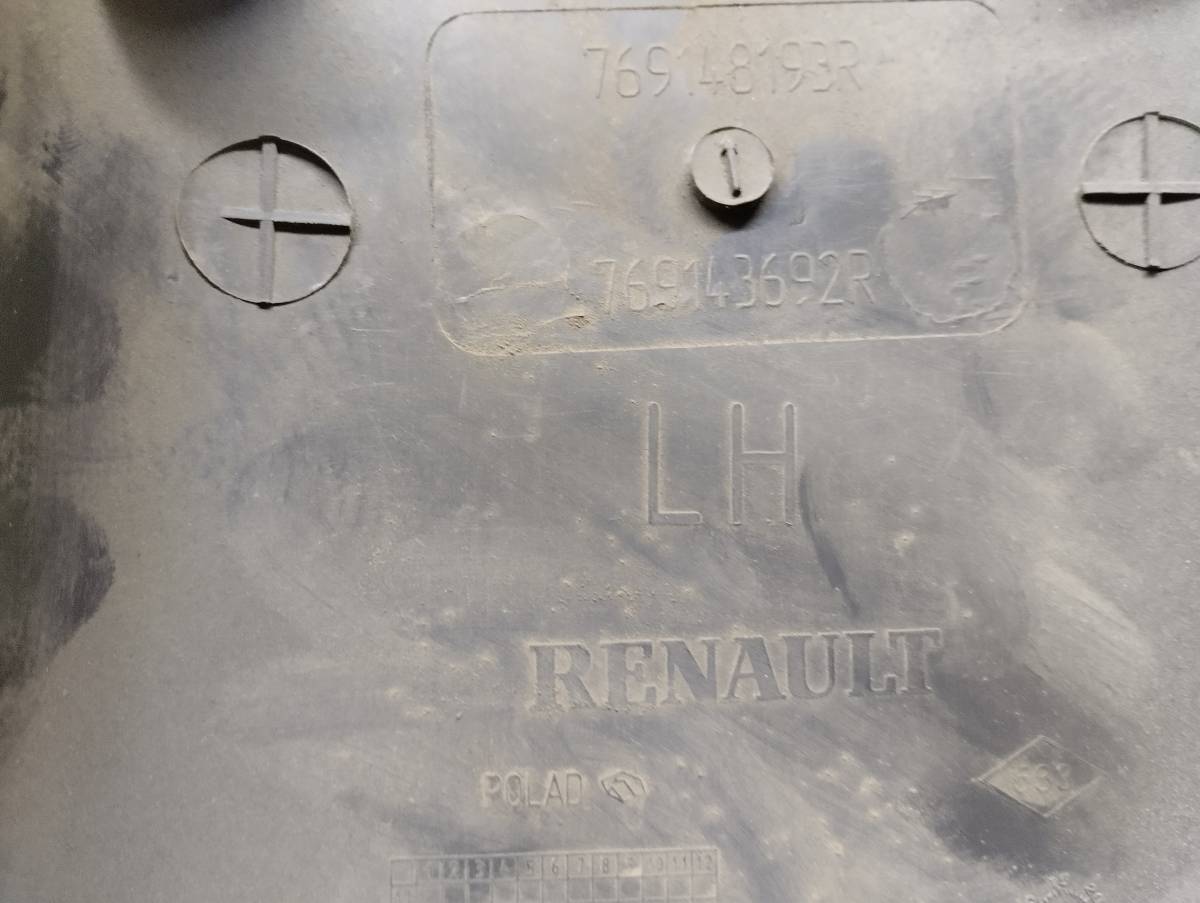 Обшивка стойки Lada Largus 2012>