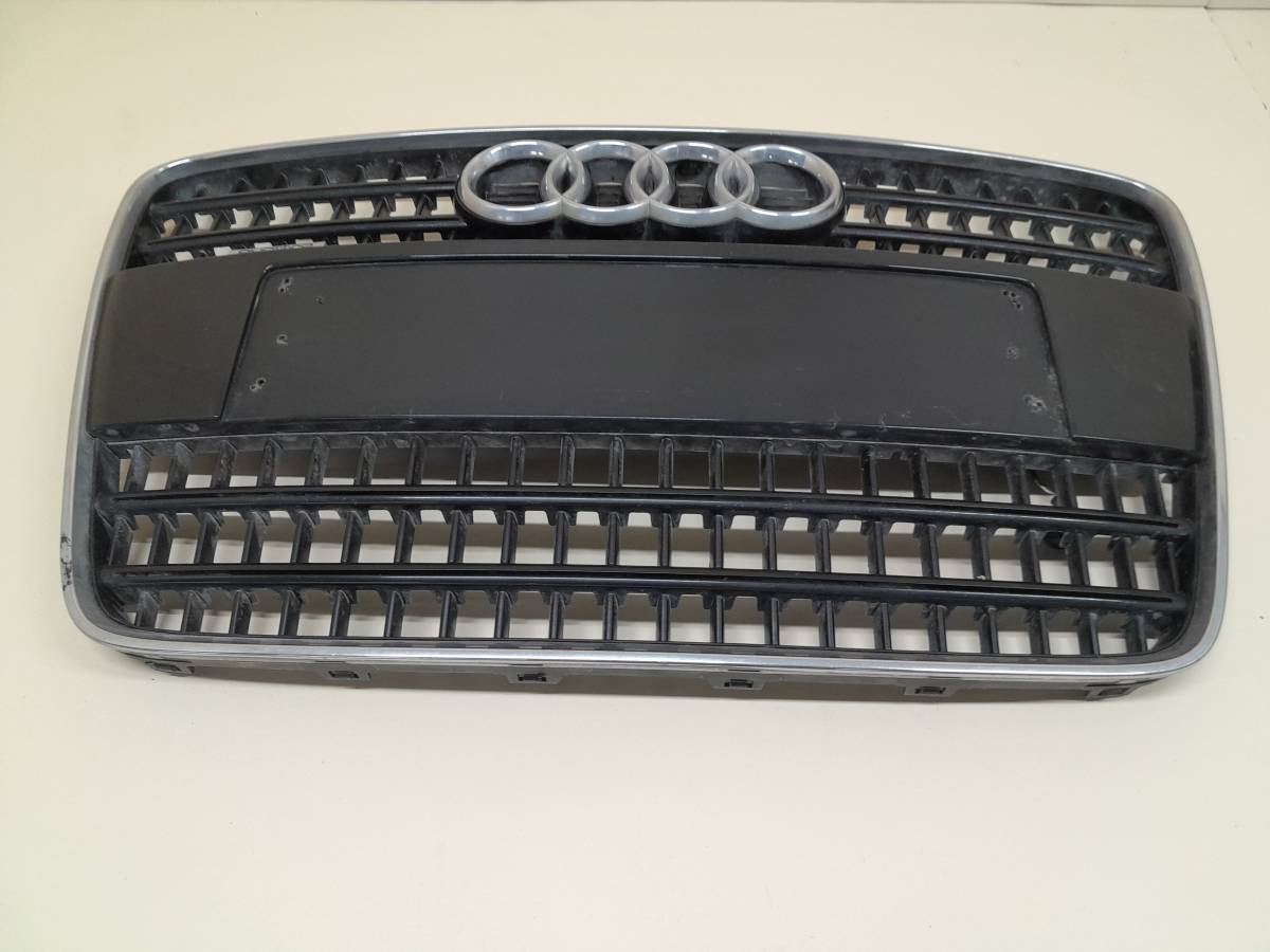 Решетка радиатора Audi Q7 (4L) 2005-2015
