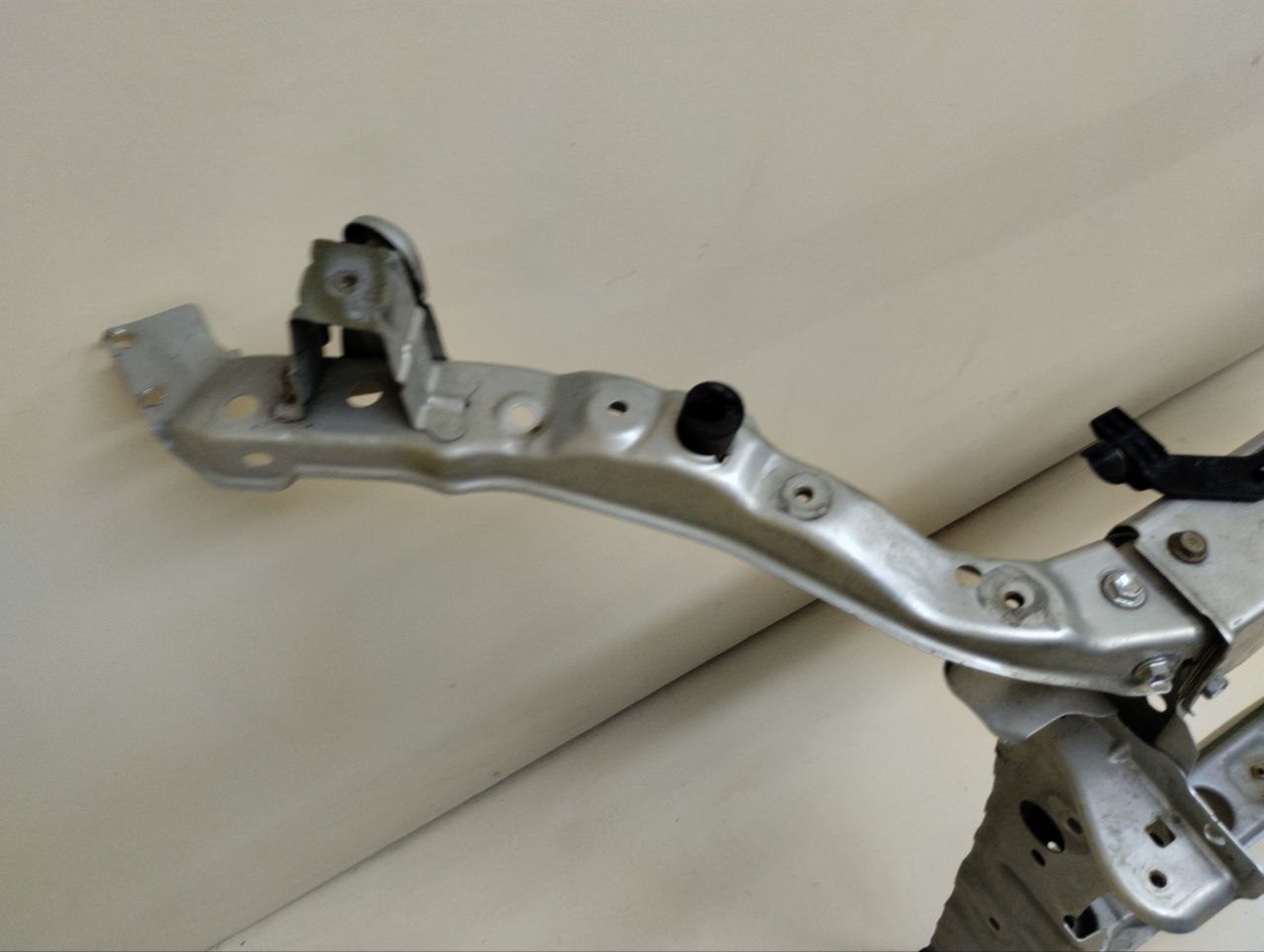 Панель передняя Toyota Auris (E150) 2006-2012 Панель передняя Toyota Auris (E150) 2006-2012