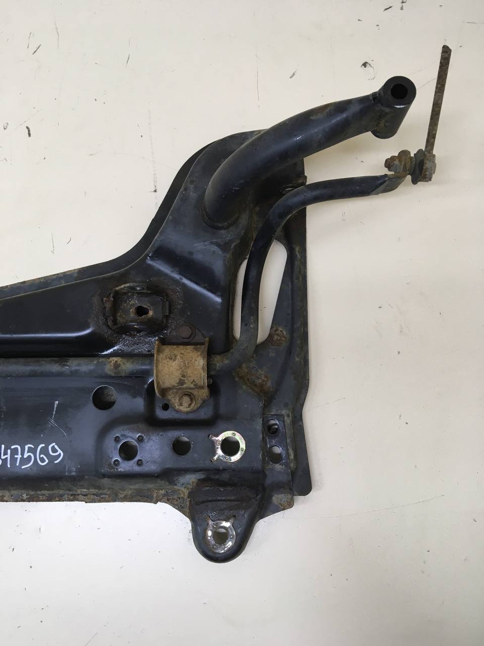 Балка подмоторная Ford Fusion (JU) 2002-2012 Балка подмоторная Ford Fusion (JU) 2002-2012