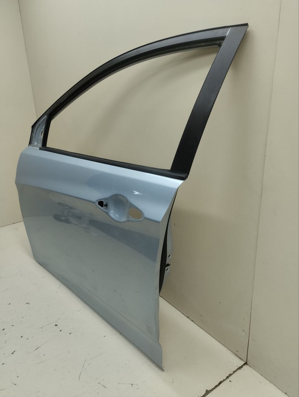 Дверь передняя левая Hyundai Solaris (RB) 2010-2017