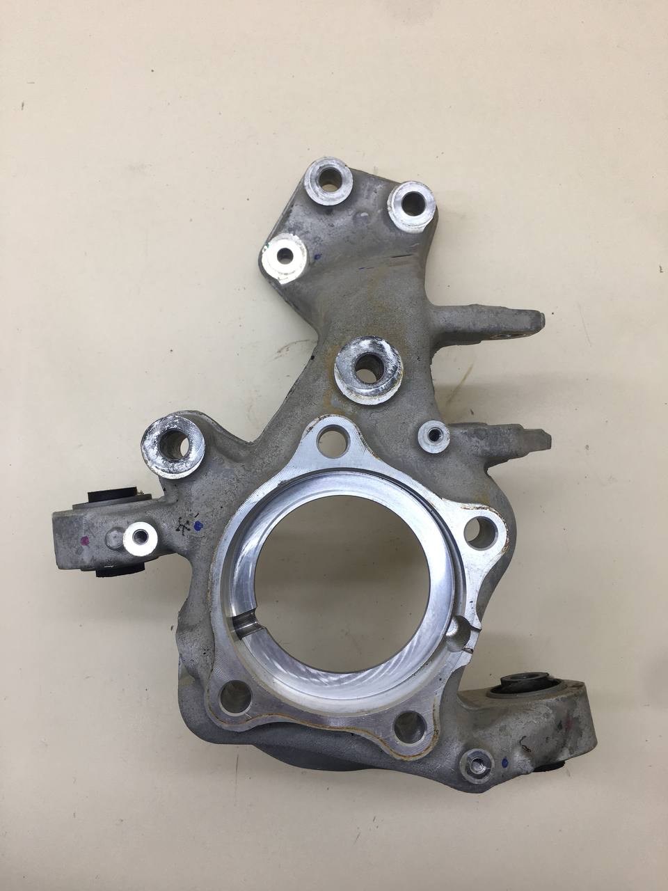 Кулак поворотный задний правый EXEED RX 2022>