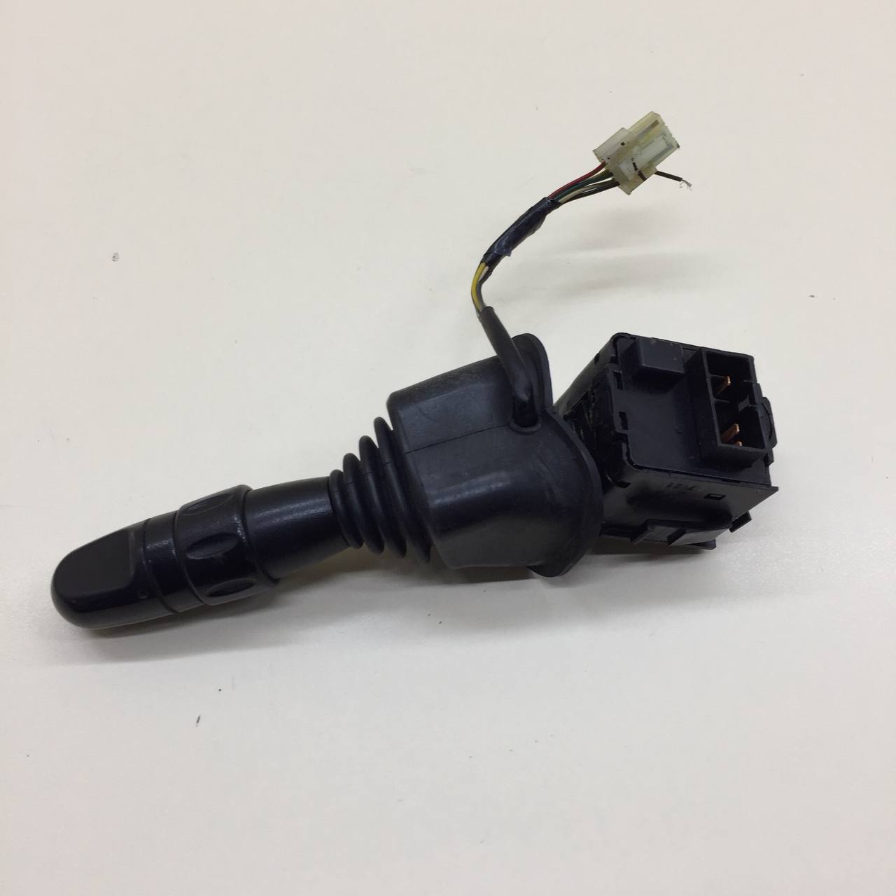 Переключатель поворотов подрулевой Chevrolet Lacetti (J200) 2003-2013