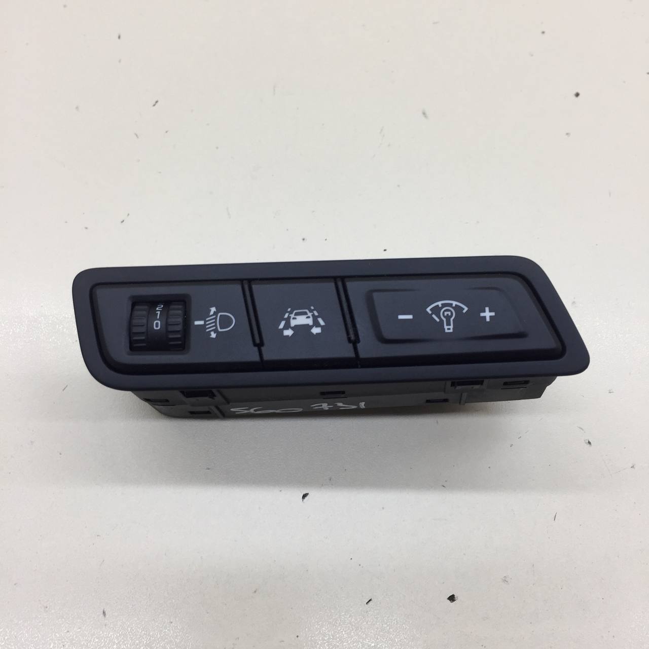 Блок кнопок Hyundai Sonata 7 (LF) 2017-2019 Блок кнопок Hyundai Sonata 7 (LF) 2017-2019
