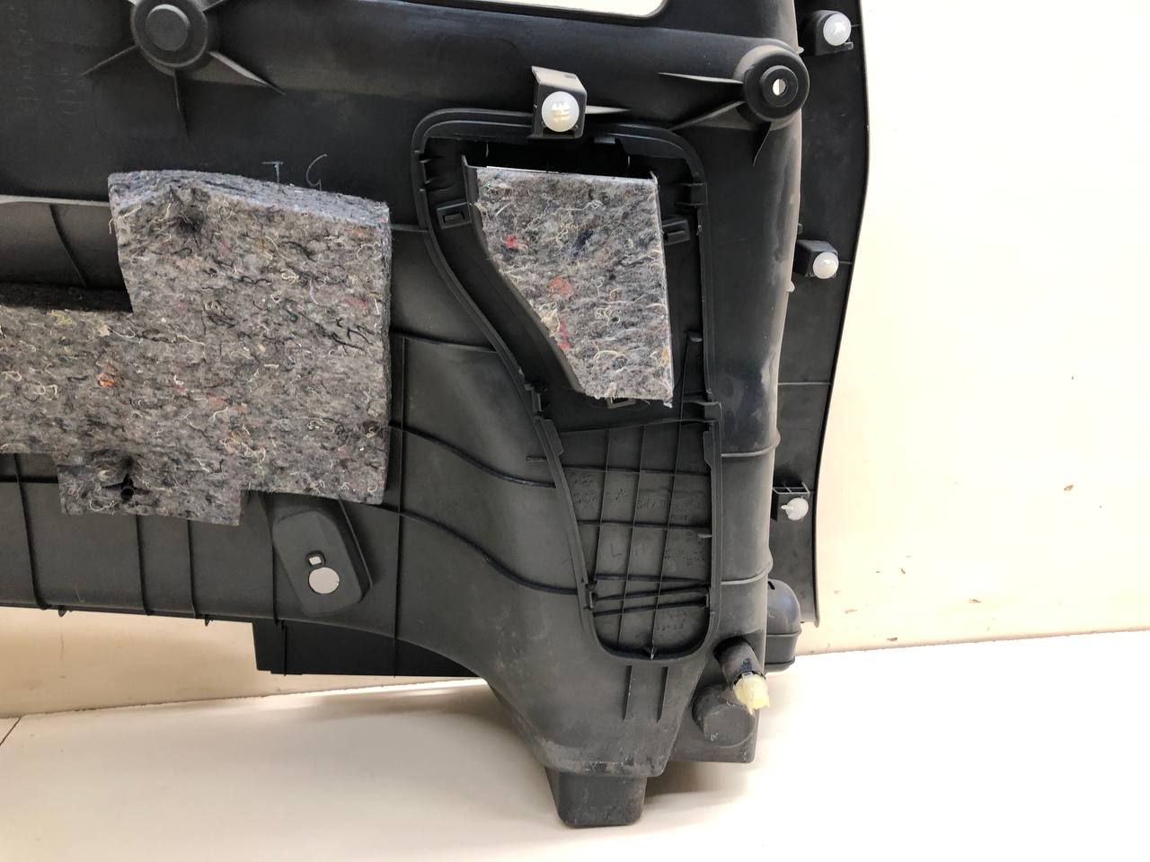 Обшивка багажника Toyota Rav 4 (A30) 2006-2013