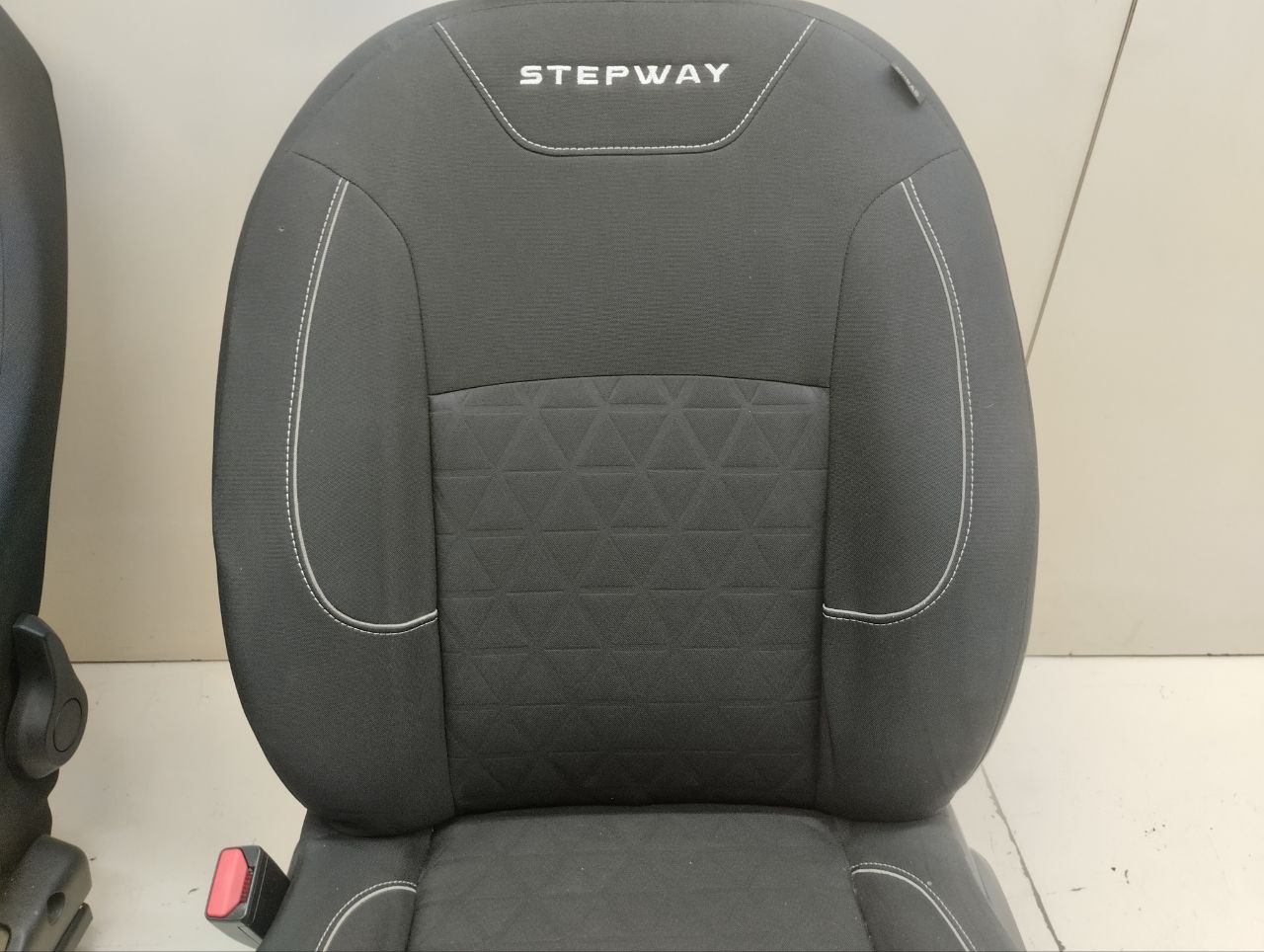 Сиденье (комплект) Renault Sandero Stepway (5S) 2014-2022