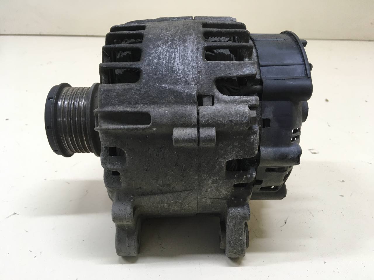Генератор Renault Duster (HSA, HSM) 2012> Генератор Renault Duster (HSA, HSM) 2012>