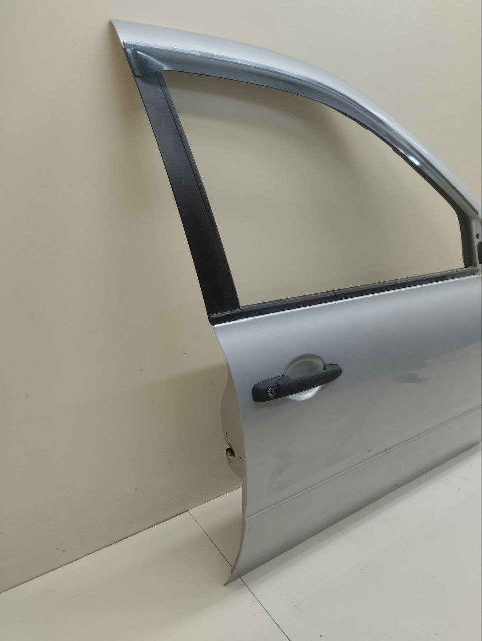 Дверь передняя правая Lada Granta 2011>