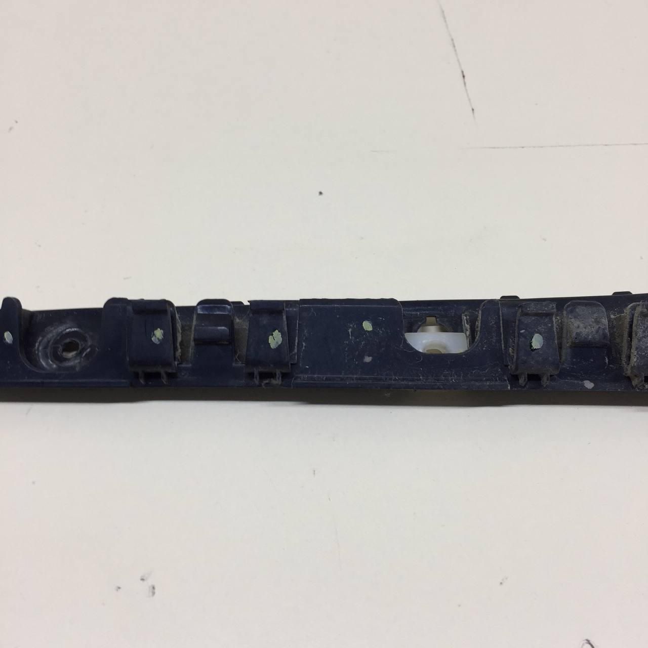 Направляющая заднего бампера правая Hyundai Starex H1/Grand Starex 2007>