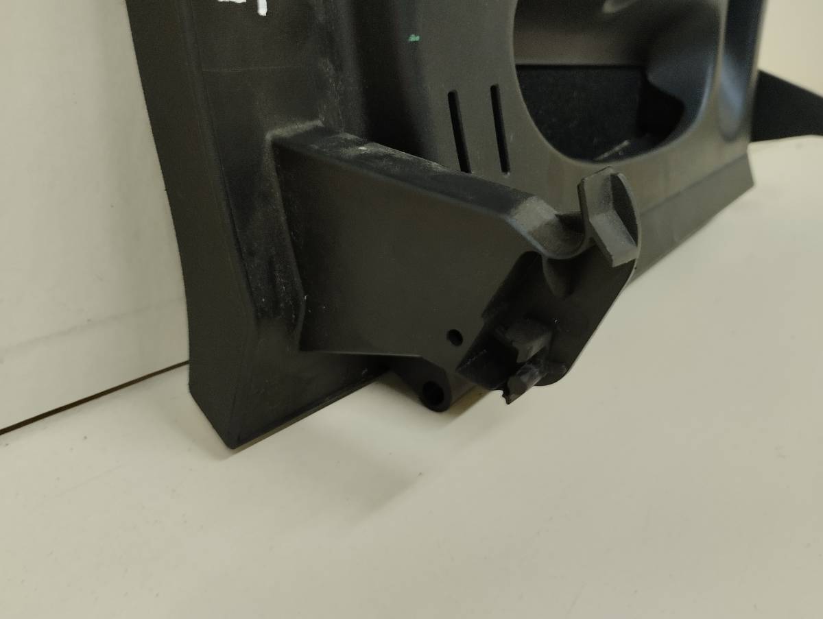 Крышка бардачка Citroen C4 2011>