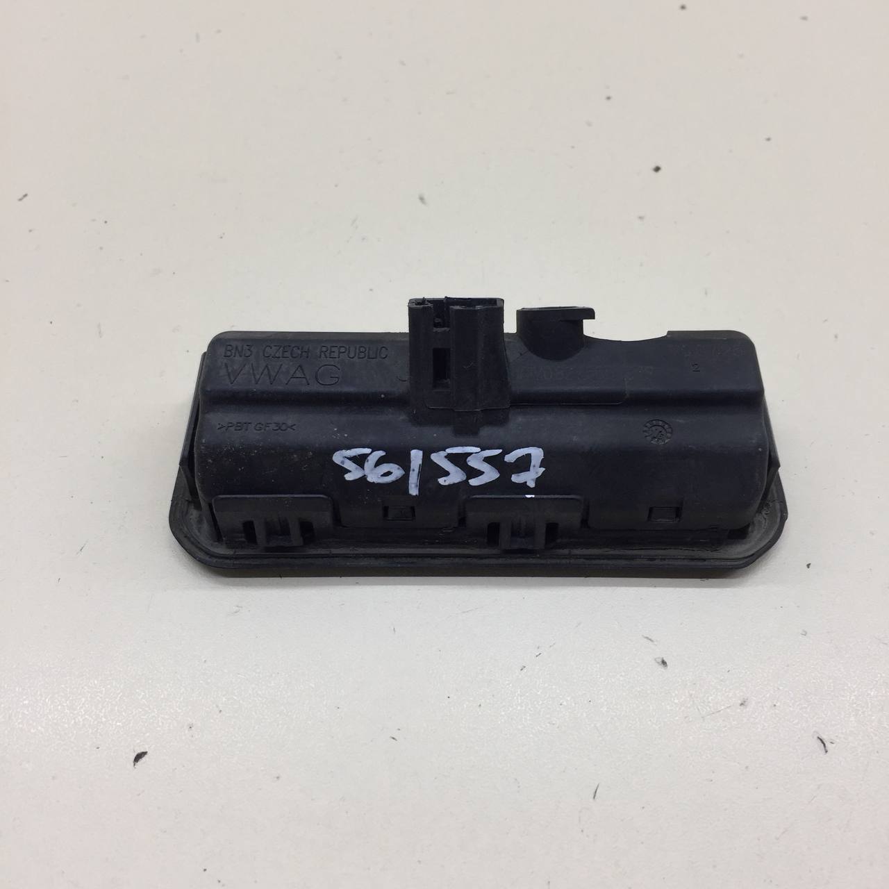 Кнопка открывания багажника Volkswagen Polo (MK5) 2011-2020