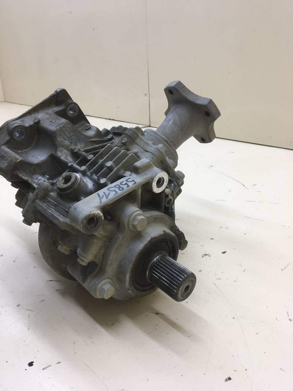 Коробка раздаточная Renault Duster (HSA, HSM) 2012> Коробка раздаточная Renault Duster (HSA, HSM) 2012>