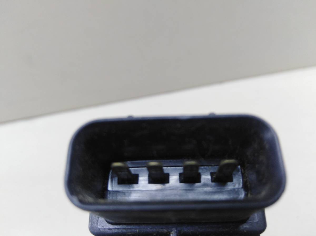 Катушка зажигания Toyota Corolla E120 2001-2007 Катушка зажигания Toyota Corolla E120 2001-2007